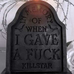 Meet your Posher, Isabella